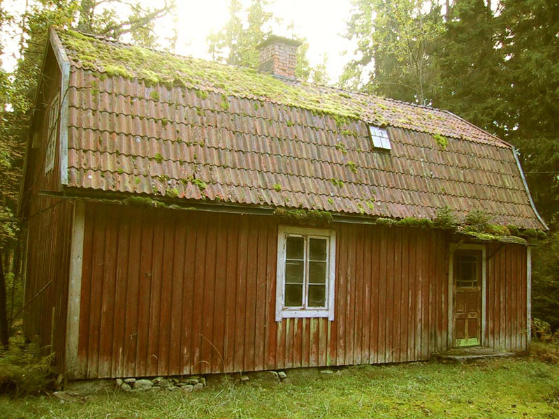 2002-09-10 lönsboda - Ett ödetorp i de södra delarna av lönsboda.